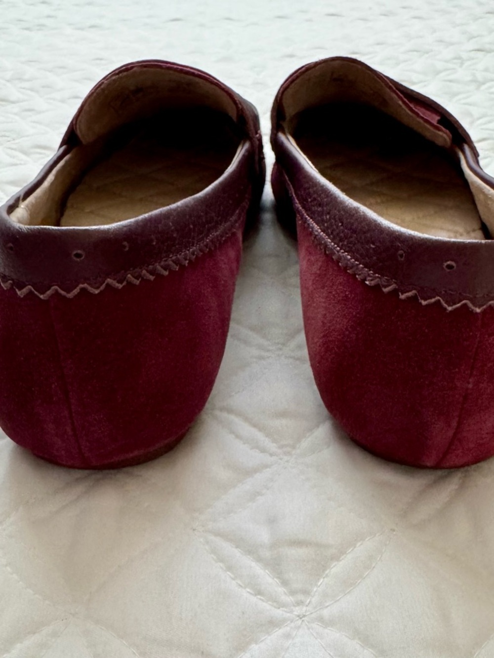Lands' End Women's Burgundy Suede Slip-On Penny Loafers Flats Mocs Size 7.5 Wide - Picture 8 of 11